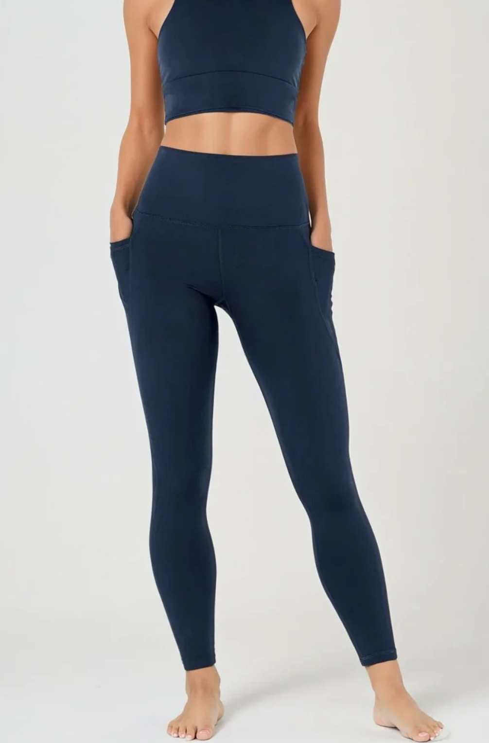 Sculpting High Waisted Pocket Leggings